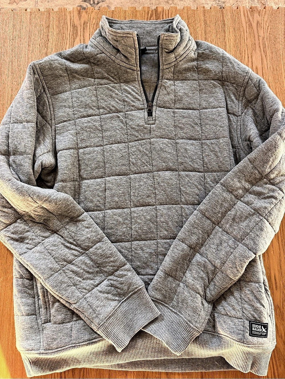 Eddie Bauer Men's Quilted Quarter-Zip Pullover Gray Medium